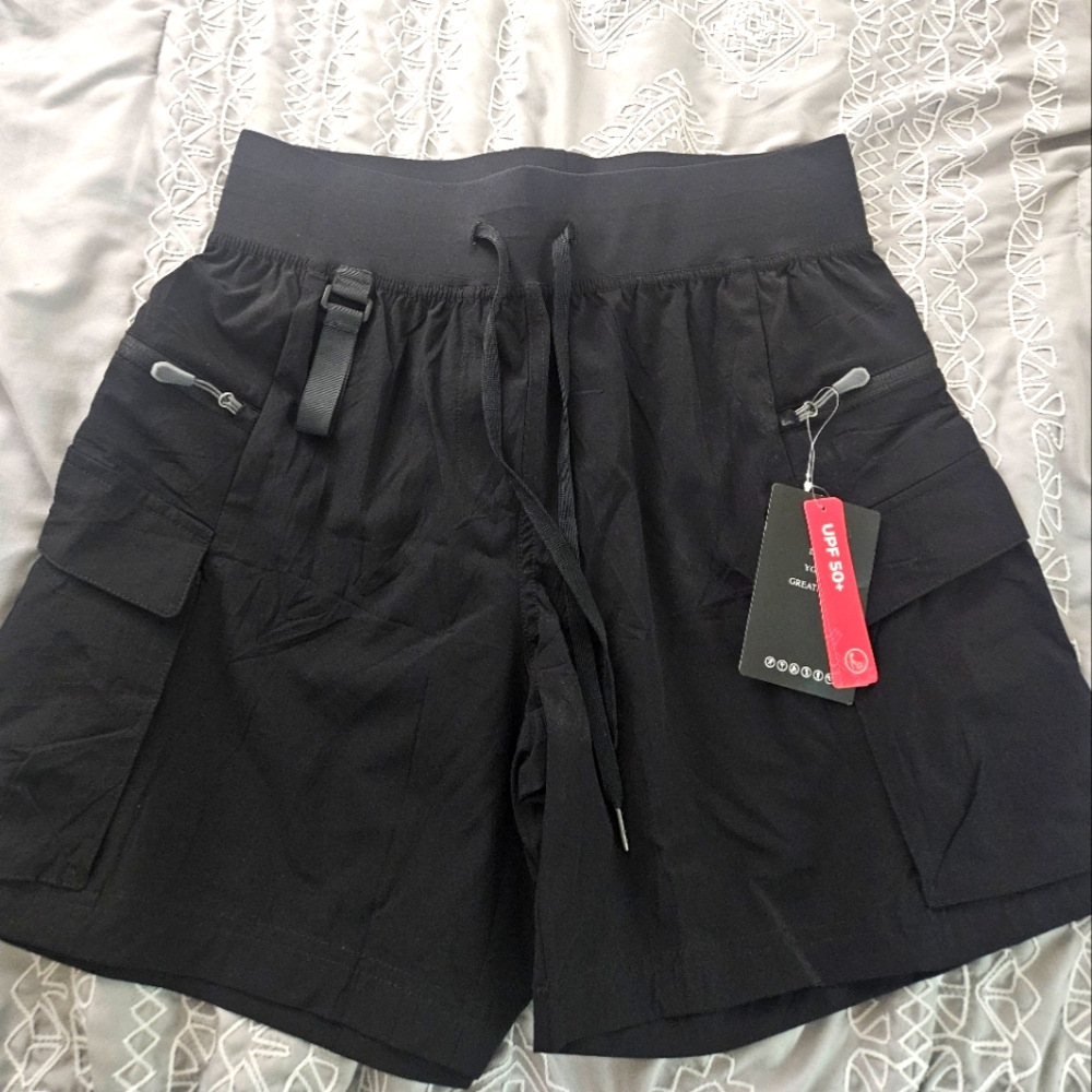 NWT‎ Medium Zuty Black Cargo Shorts with Drawstring